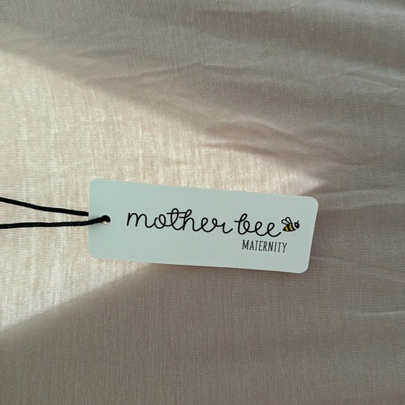 Bought for maternity shoot - never worn - Picture 3 of 3